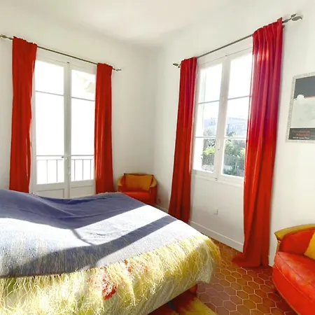 Charming House Cap D'antibes 펜션 *